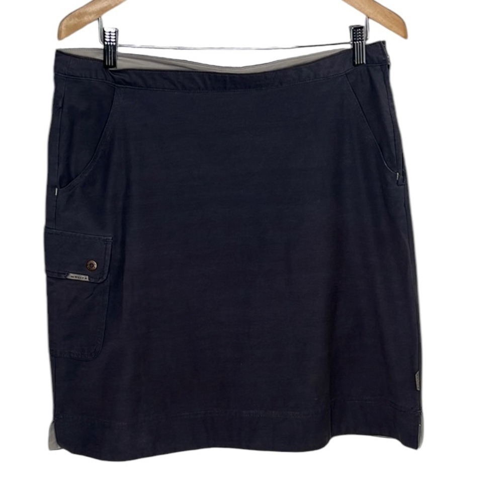 GoLite Grey Cargo Skirt Women Size 10 BLEMISH
